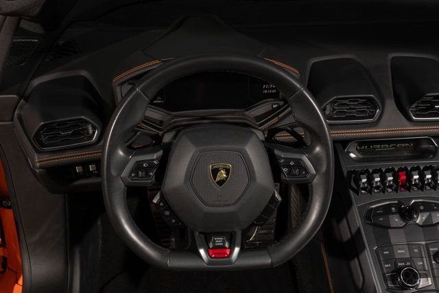 Used 2019 Lamborghini Huracan LP 580-2 image 12