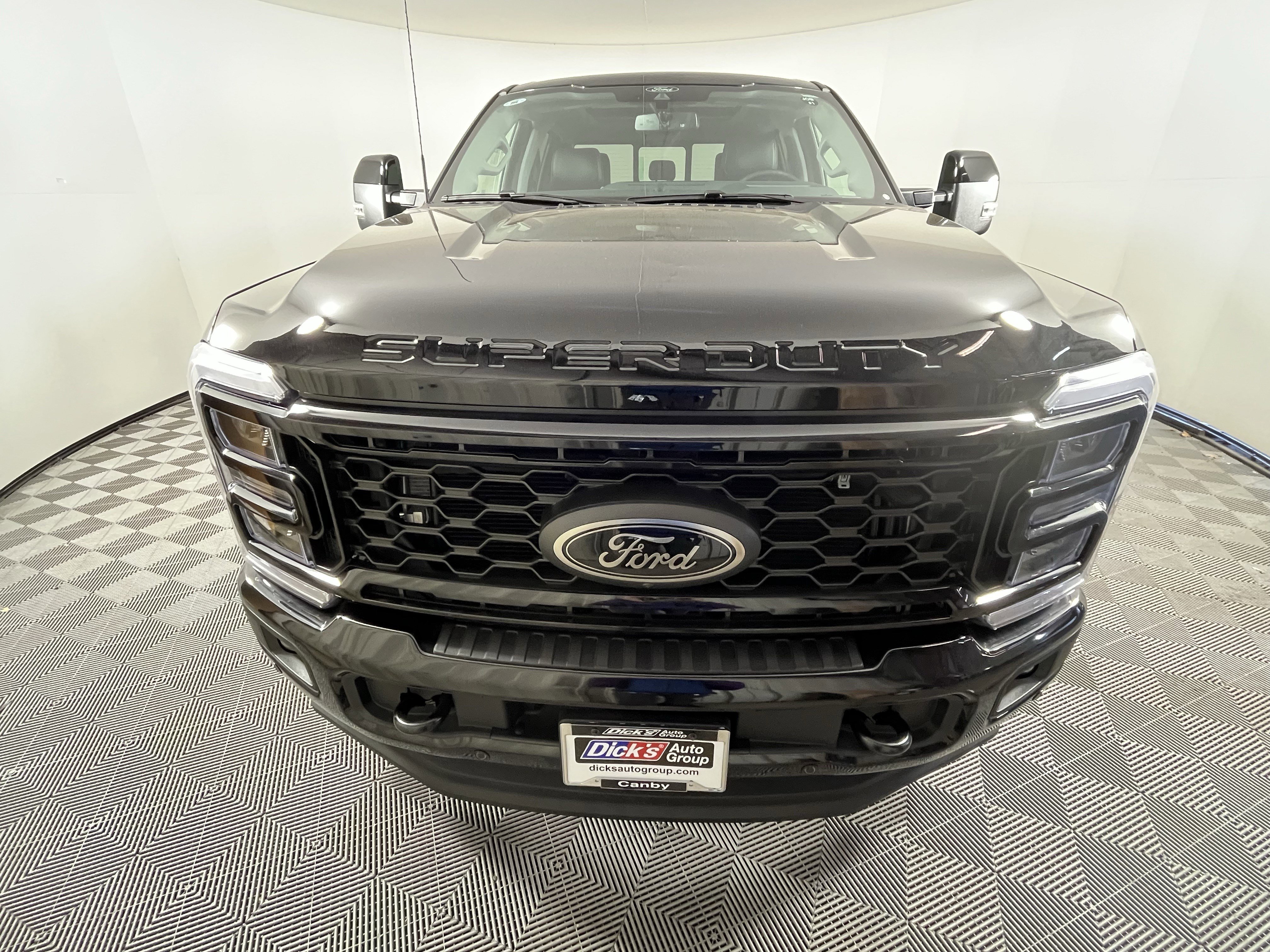 New 2026 Ford F250 Lariat w/ Black Appearance Package image 7