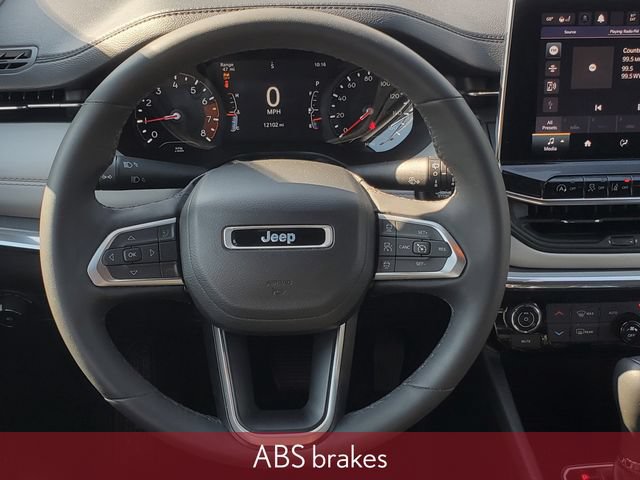 Used 2023 Jeep Compass Limited AWD/4WD image 29
