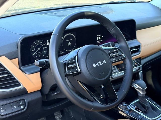 Certified 2025 Kia Seltos EX w/ EX Sunroof Package image 12