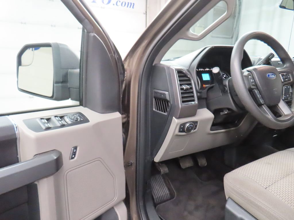 Used 2017 Ford F150 XLT AWD/4WD image 43