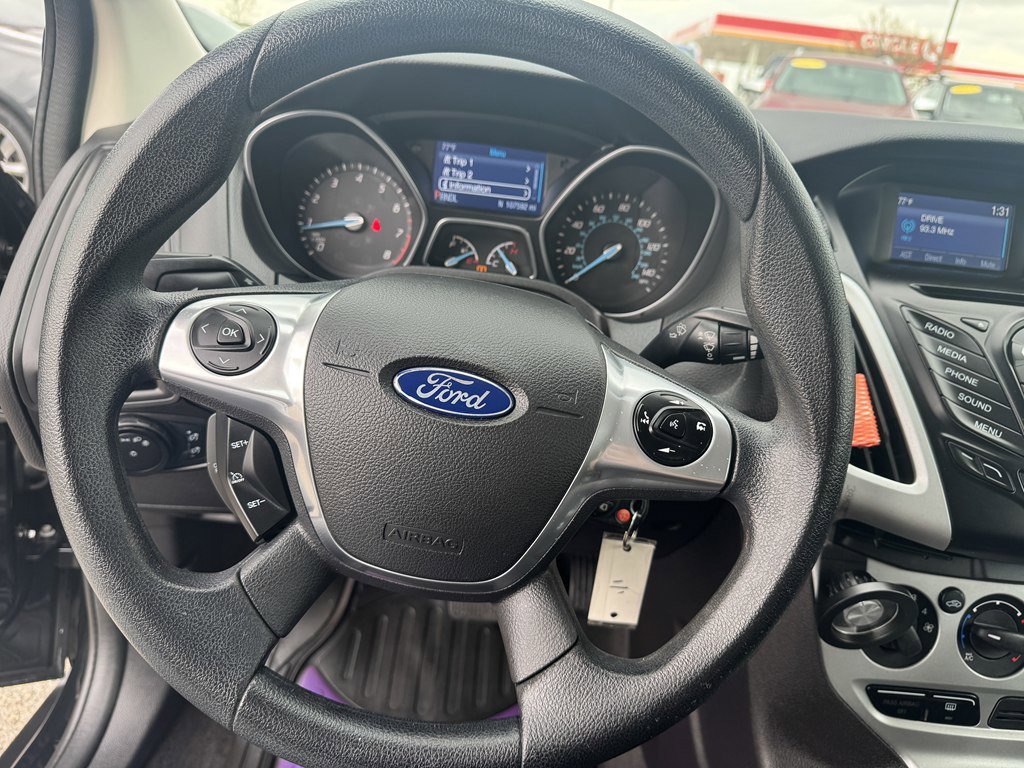 Used 2014 Ford Focus SE w/ SE Winter Package FWD image 24