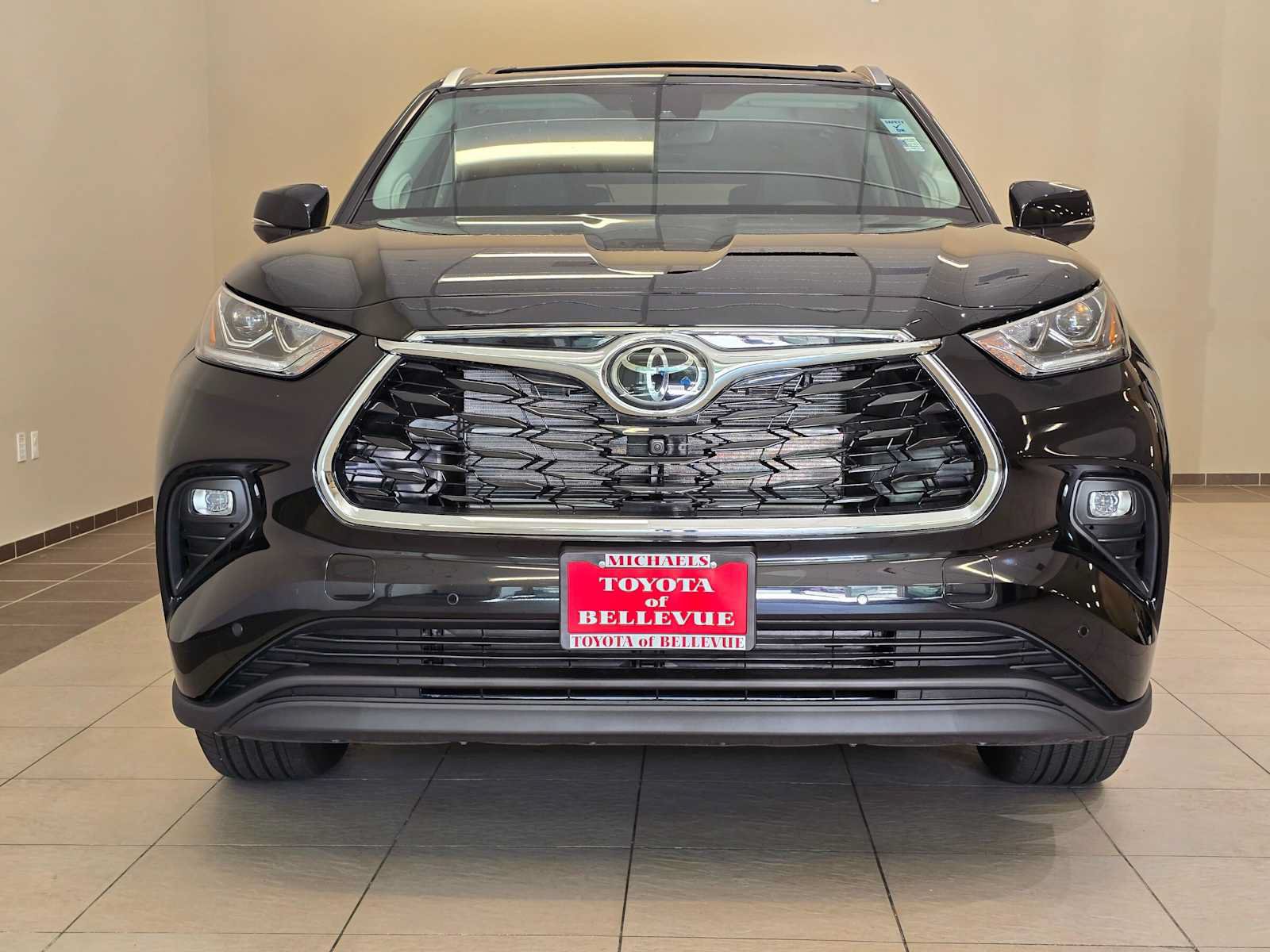 Certified 2026 Toyota Highlander Limited AWD/4WD image 6