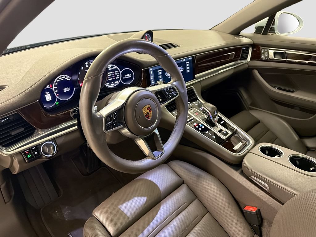 Certified 2018 Porsche Panamera 4 AWD/4WD image 4