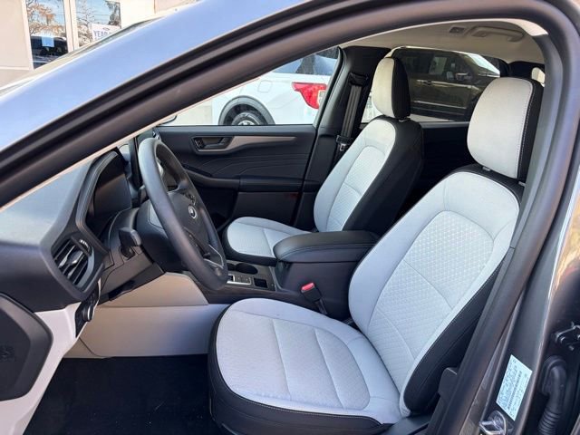 Used 2026 Ford Escape Active w/ Tech Pack #1 FWD image 8