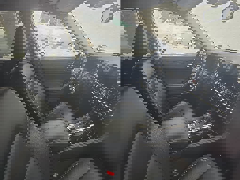 Used 2023 Nissan Pathfinder SL image 3