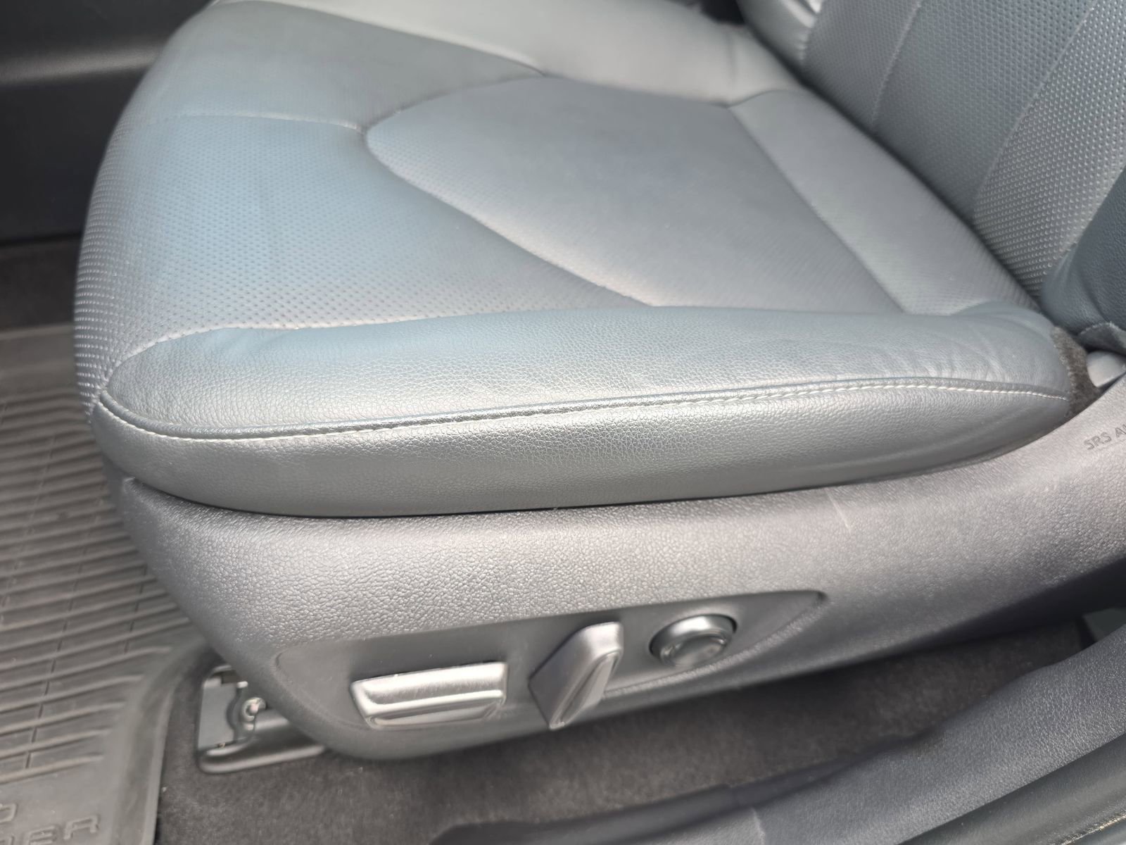 Used 2024 Toyota Grand Highlander AWD image 29