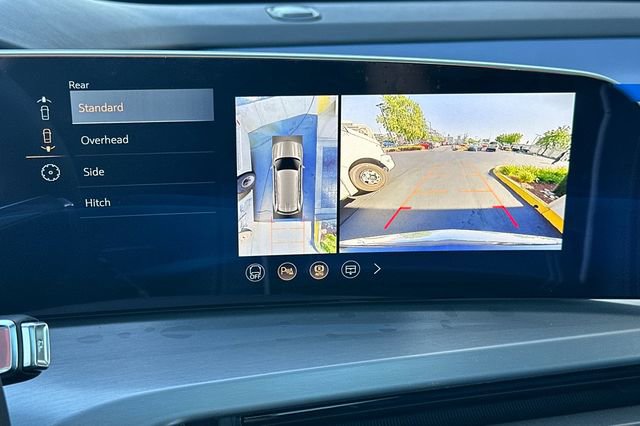 New 2026 Cadillac Vistiq Premium Luxury w/ LPO, Floor Liner Package image 19