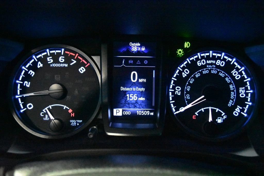 Used 2022 Toyota Tacoma TRD Sport image 19