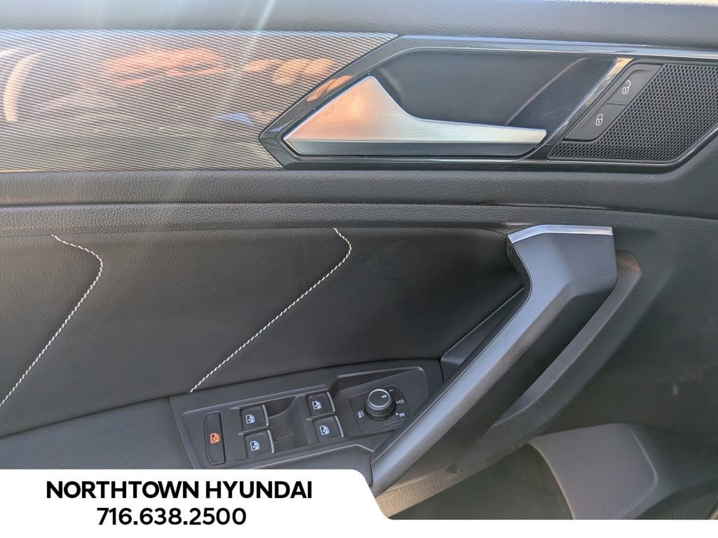 Used 2022 Volkswagen Tiguan SE image 28