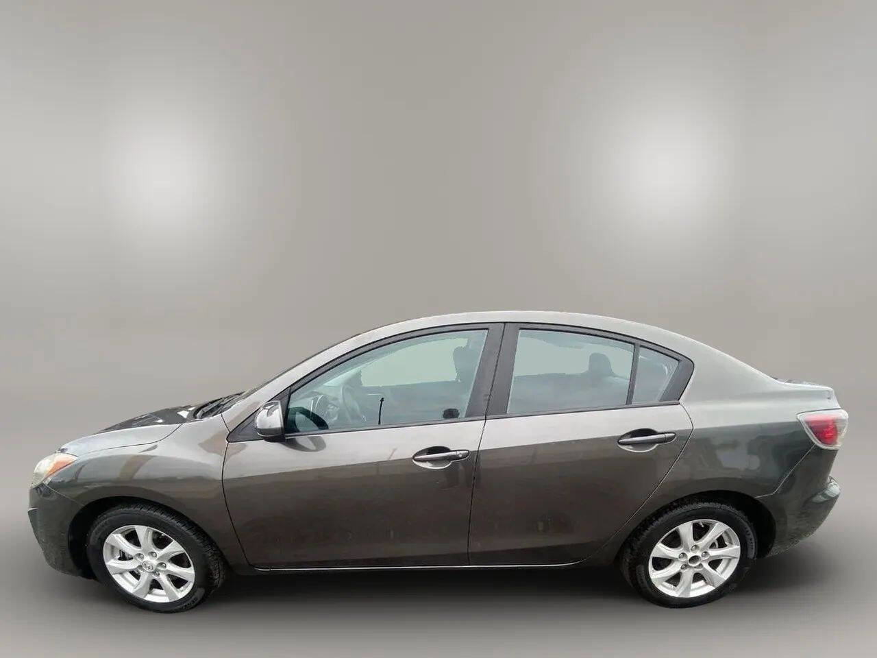 Used 2010 MAZDA MAZDA3 i Touring image 8