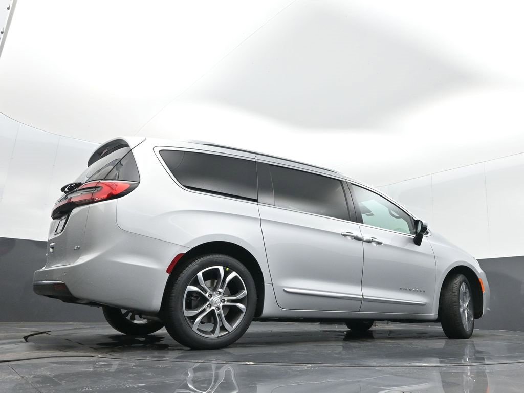 New 2026 Chrysler Pacifica Pinnacle image 37