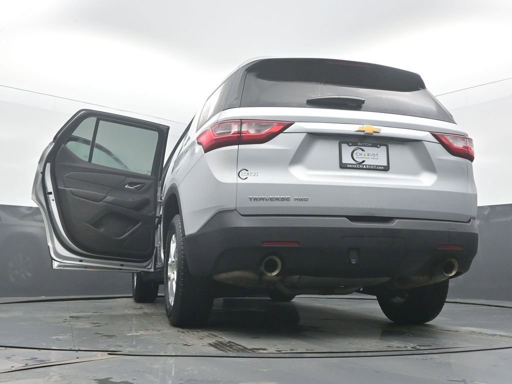 Used 2018 Chevrolet Traverse LS image 62