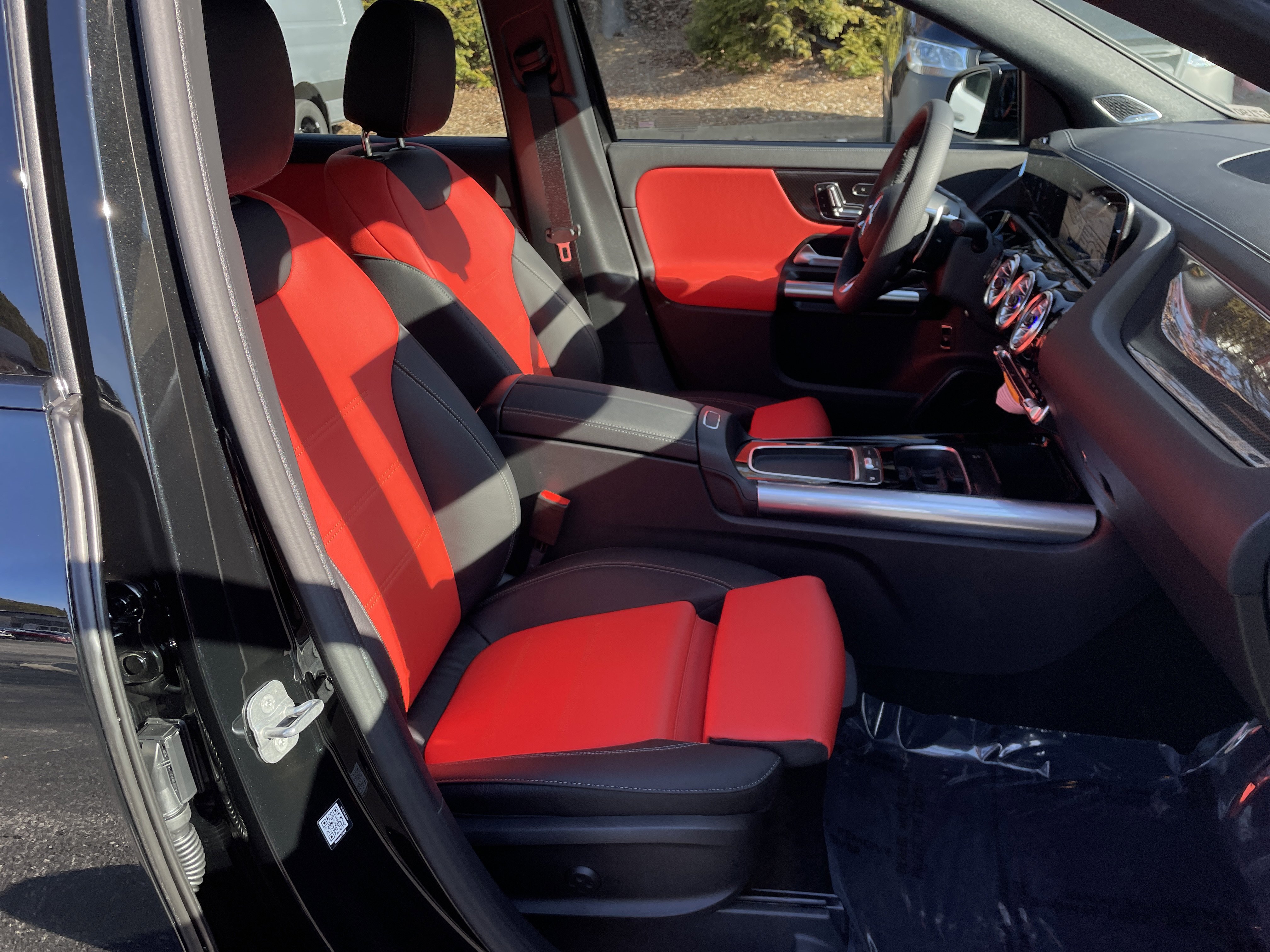 New 2026 Mercedes-Benz GLA 35 AMG 4MATIC image 44