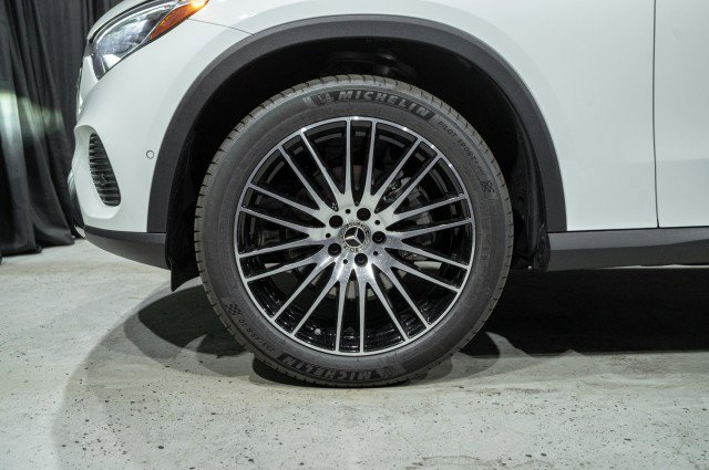 New 2025 Mercedes-Benz GLC 300 image 7