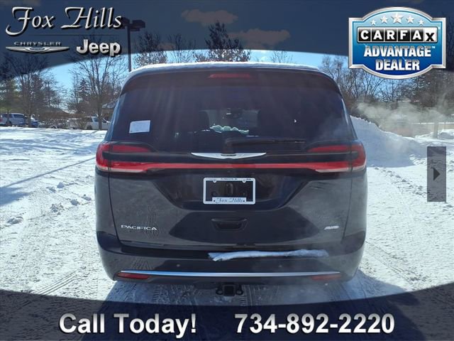 New 2026 Chrysler Pacifica Pinnacle w/ Trailer Tow Group image 7