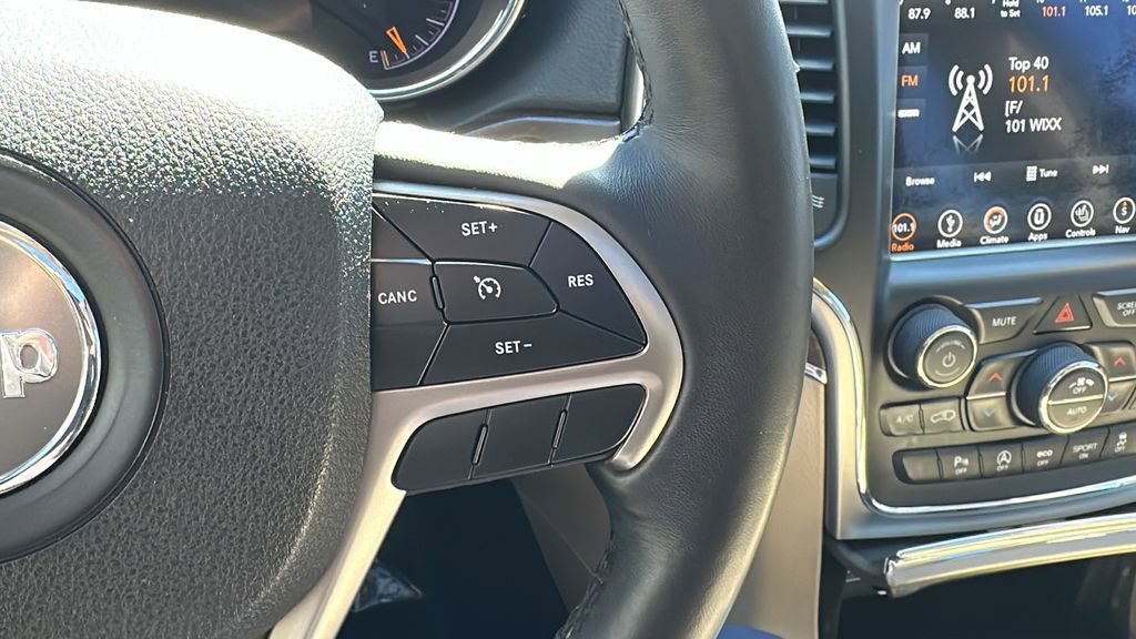 Used 2018 Jeep Grand Cherokee Limited AWD/4WD image 17