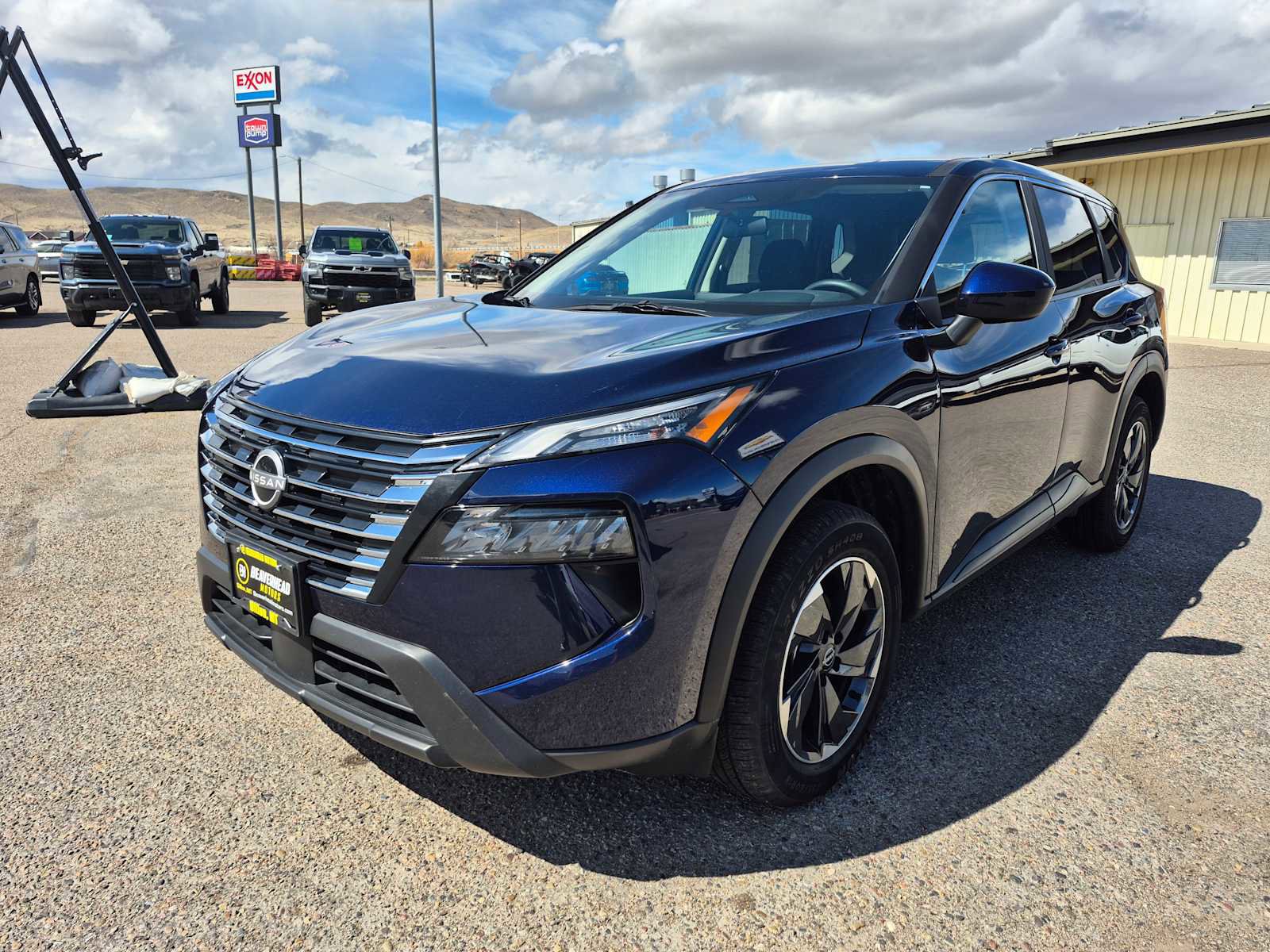 Used 2025 Nissan Rogue SV image 12