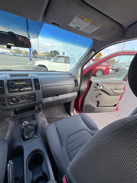 Used 2009 Nissan Frontier XE w/ XE Preferred Pkg RWD image 18