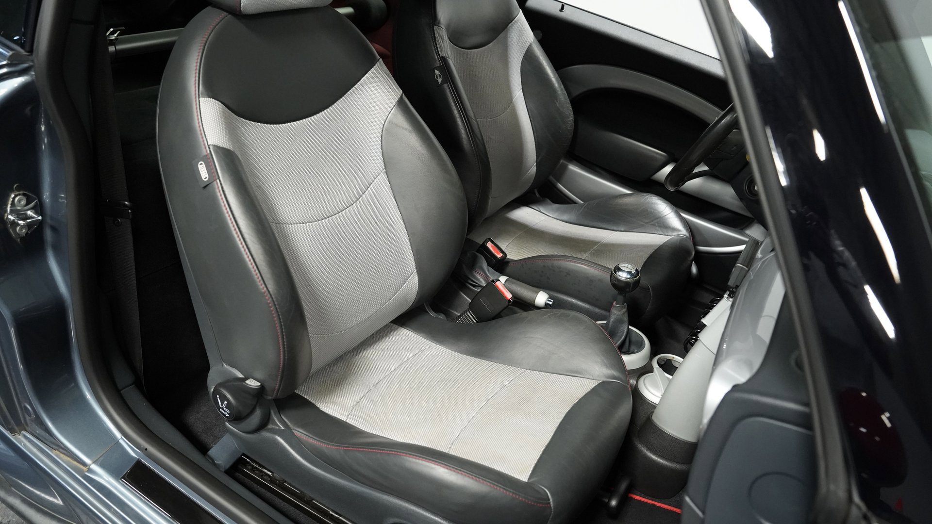 Used 2006 MINI Cooper S image 37