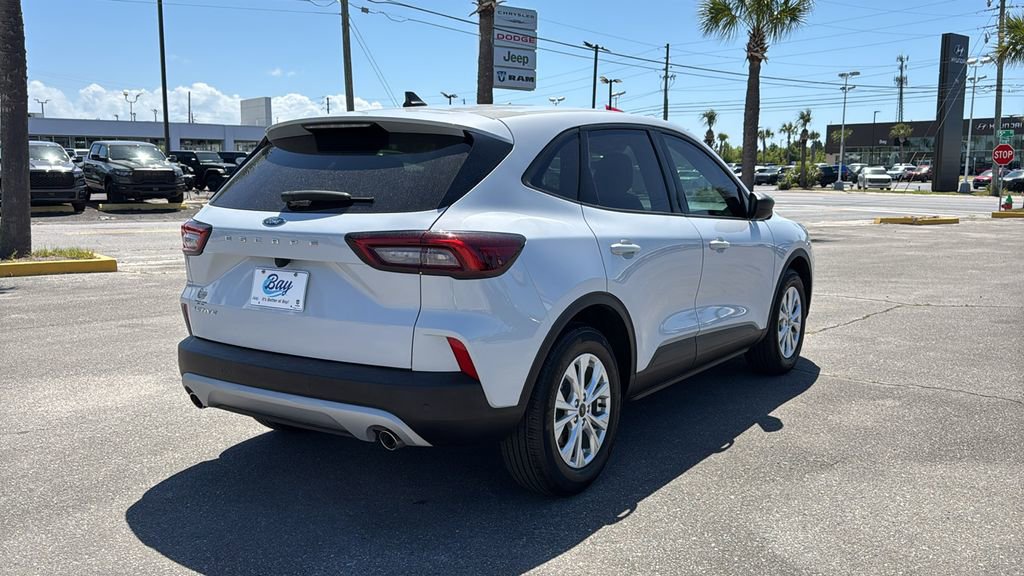 Used 2025 Ford Escape Active w/ Tech Pack #1 FWD image 6