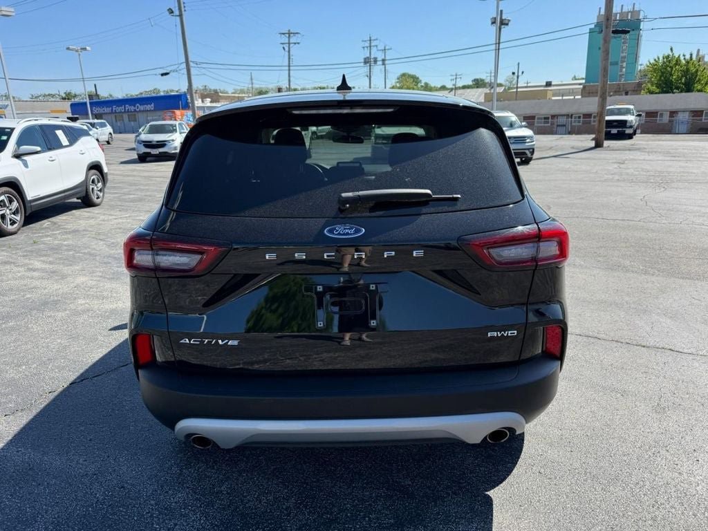 Used 2025 Ford Escape Active AWD/4WD image 9