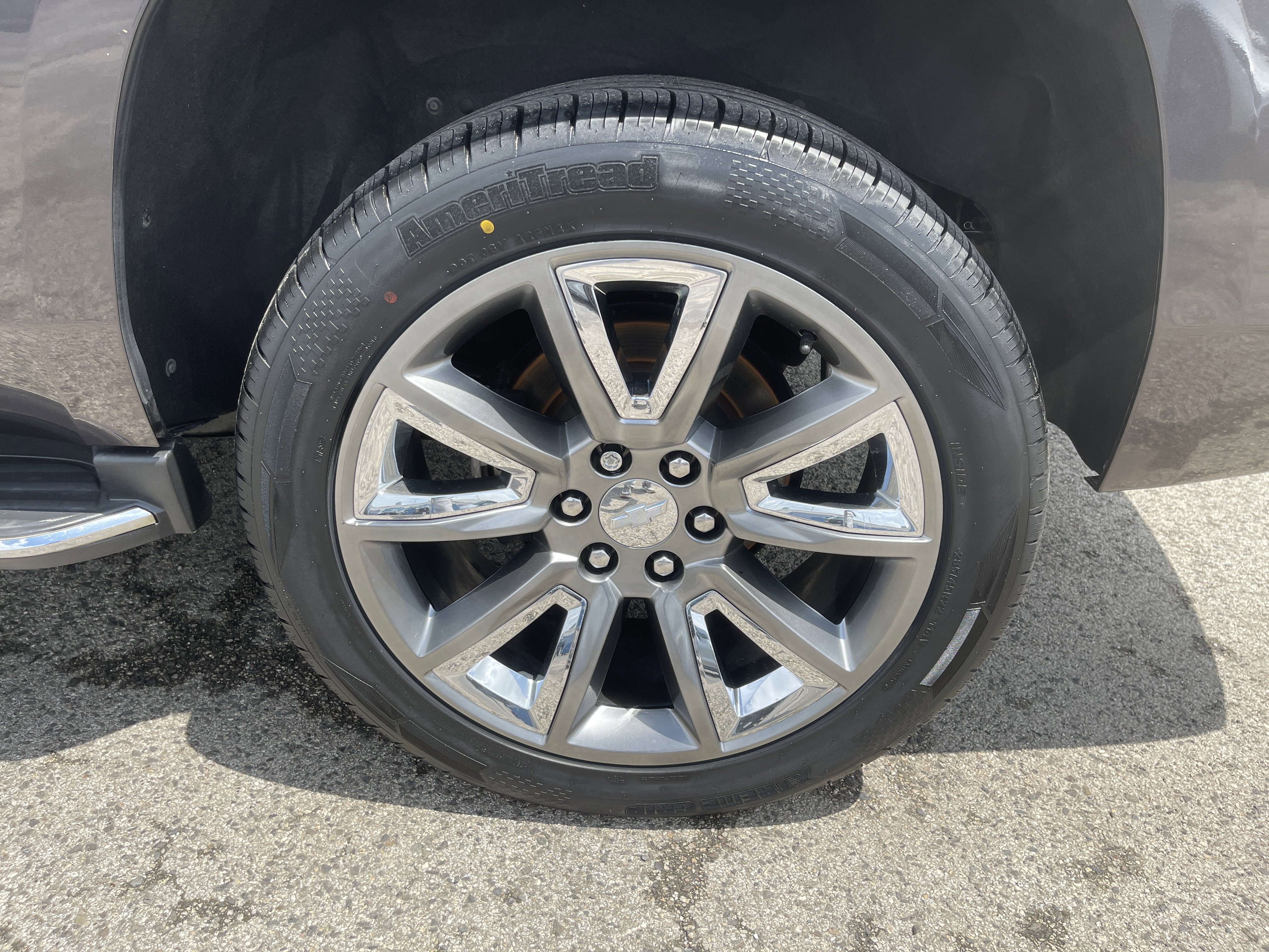 Used 2018 Chevrolet Tahoe Premier RWD image 9
