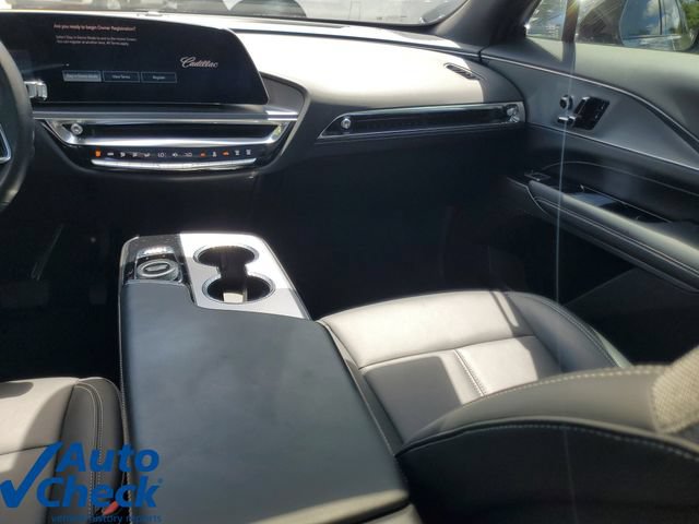 Certified 2024 Cadillac Lyriq Tech RWD image 18