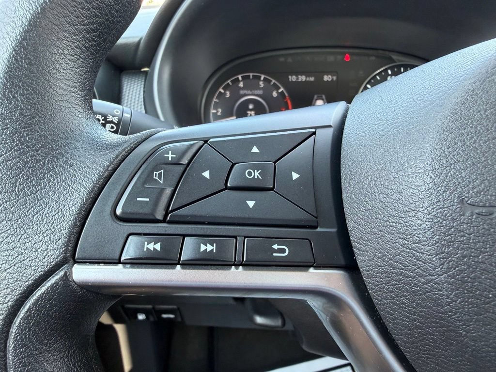 Used 2023 Nissan Kicks SV FWD image 16