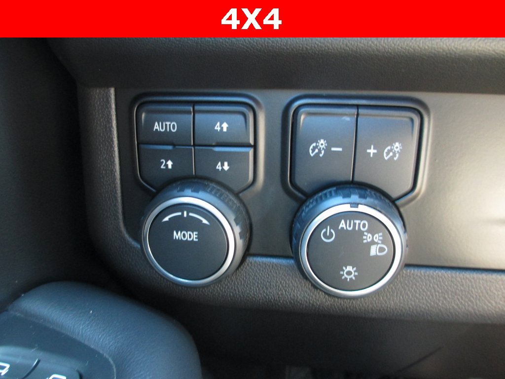 Used 2021 Chevrolet Tahoe Z71 w/ Luxury Package image 29