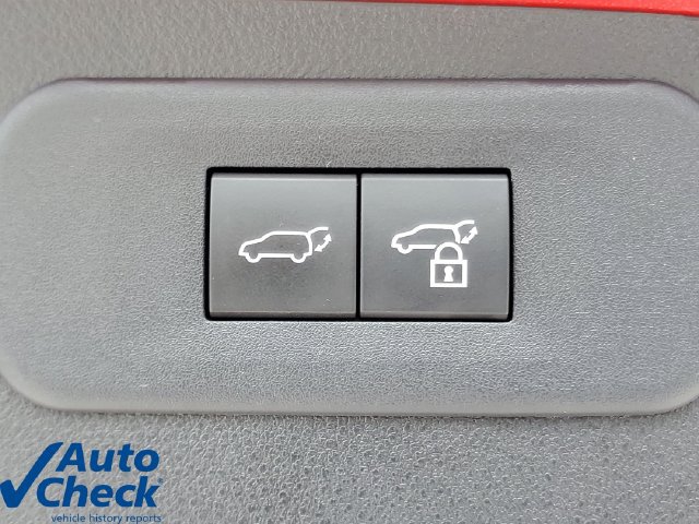 Used 2024 Lexus NX 250 FWD w/ Towing Package (2000 Lbs) image 11
