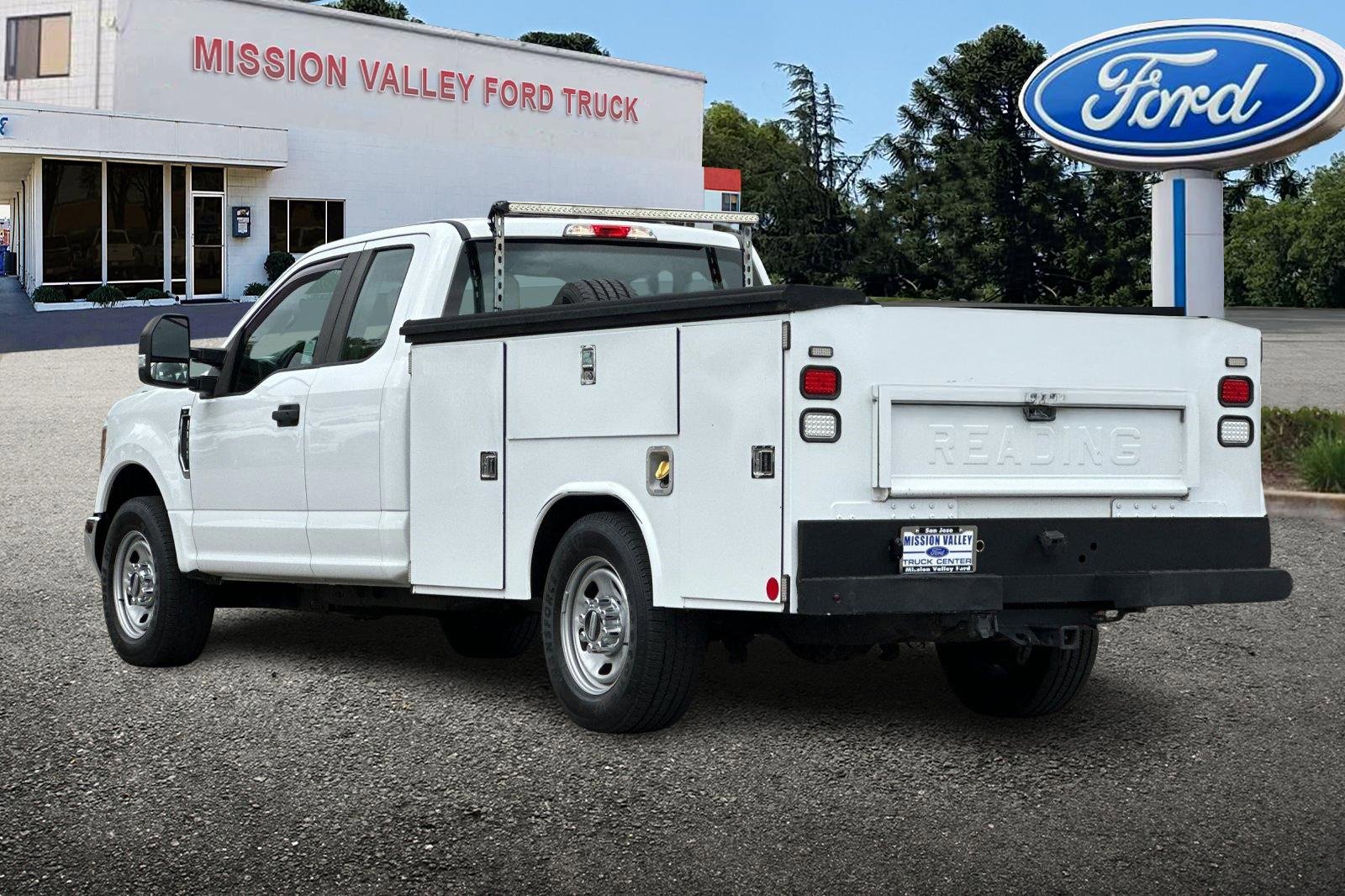 Used 2017 Ford F350 XL w/ Power Equipment Group image 6