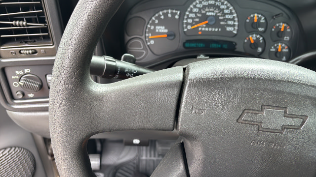 Used 2006 Chevrolet Silverado 1500 W/T RWD image 22