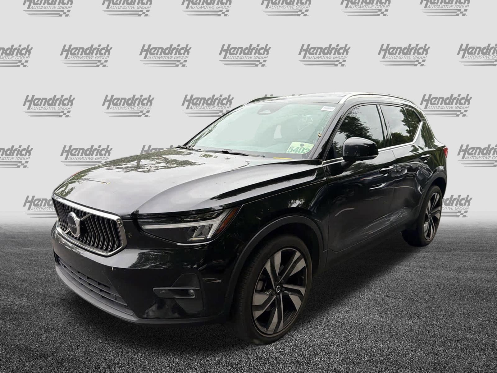Certified 2023 Volvo XC40 B5 Plus w/ Protection Package Premier AWD/4WD image 9