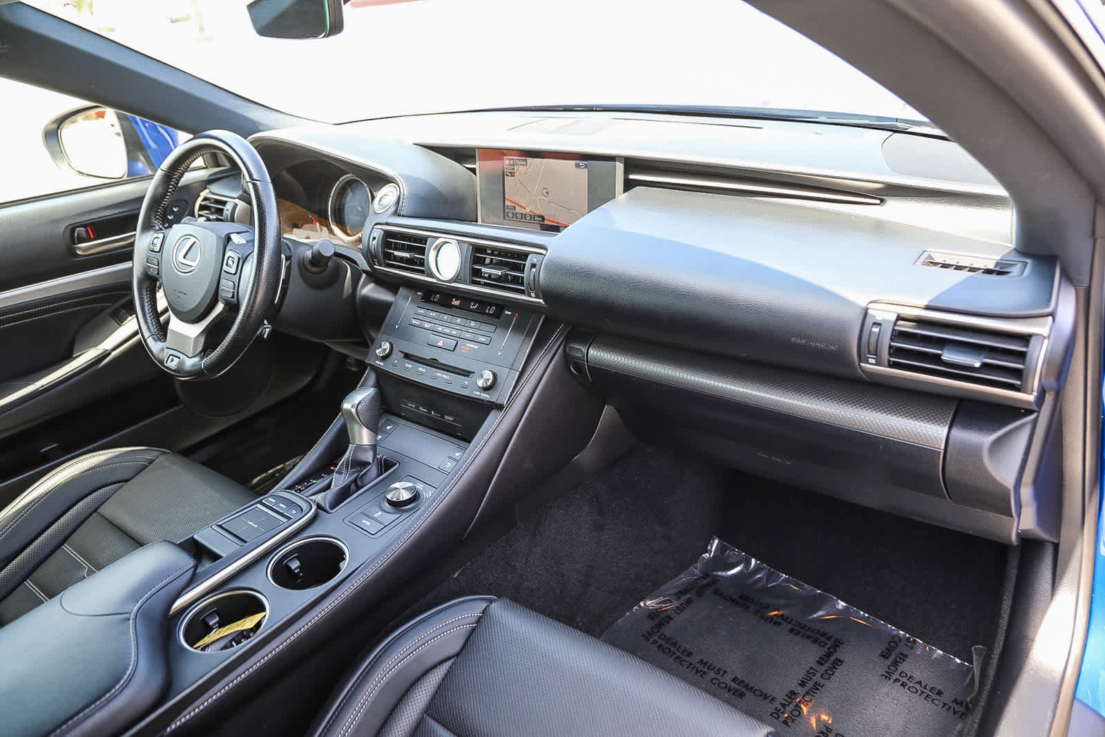 Used 2016 Lexus RC 200t RWD image 13