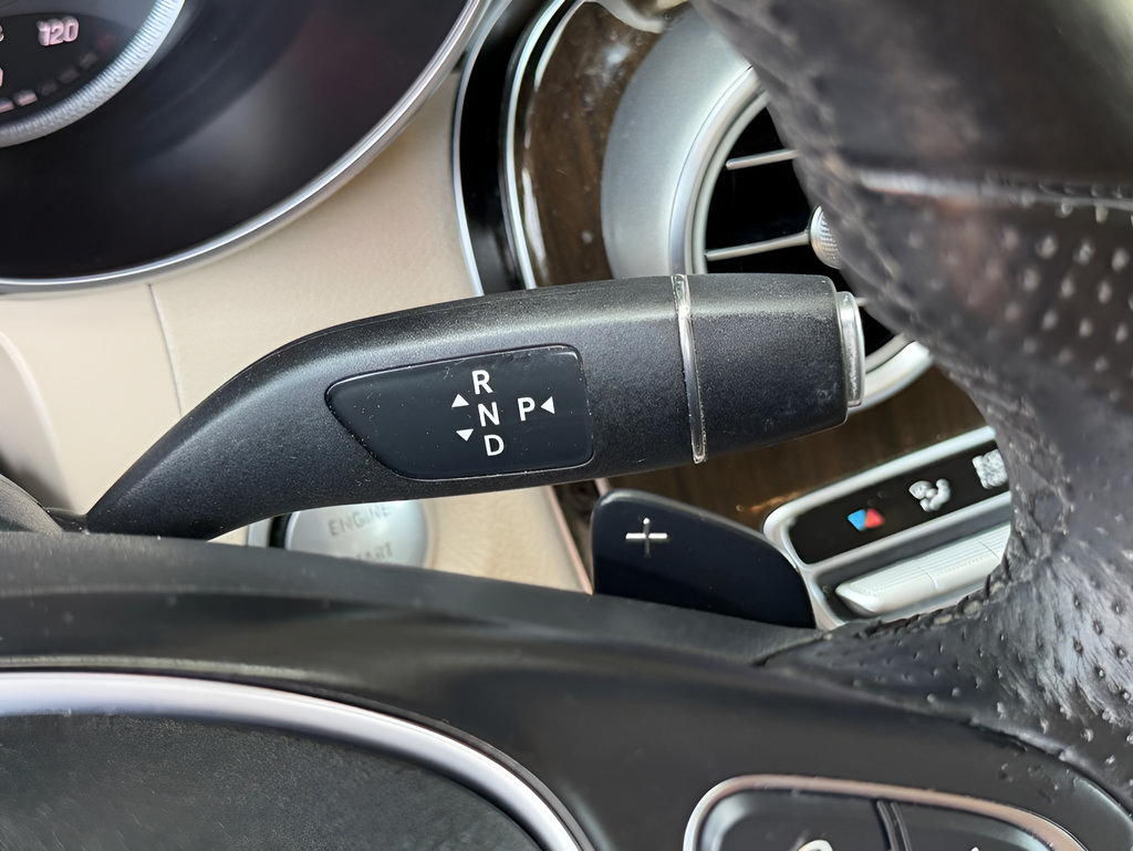 Used 2016 Mercedes-Benz GLC 300 image 25