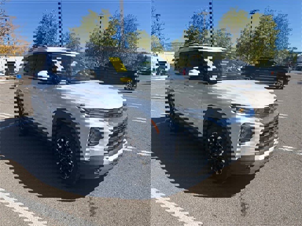 Used 2021 Chevrolet TrailBlazer LT w/ Convenience Package