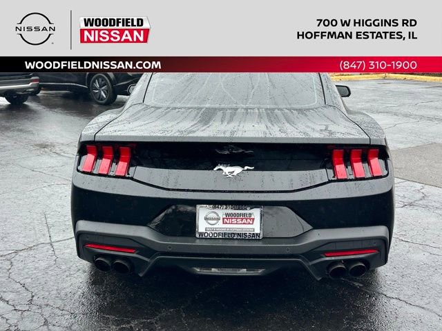 Used 2025 Ford Mustang Coupe image 5