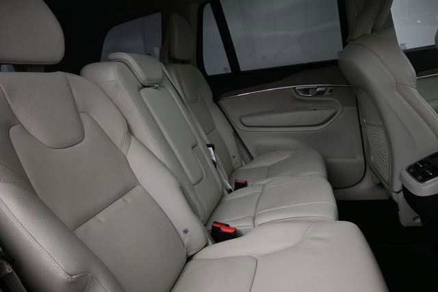 Used 2023 Volvo XC90 B6 Plus w/ Protection Package Premier AWD/4WD image 12