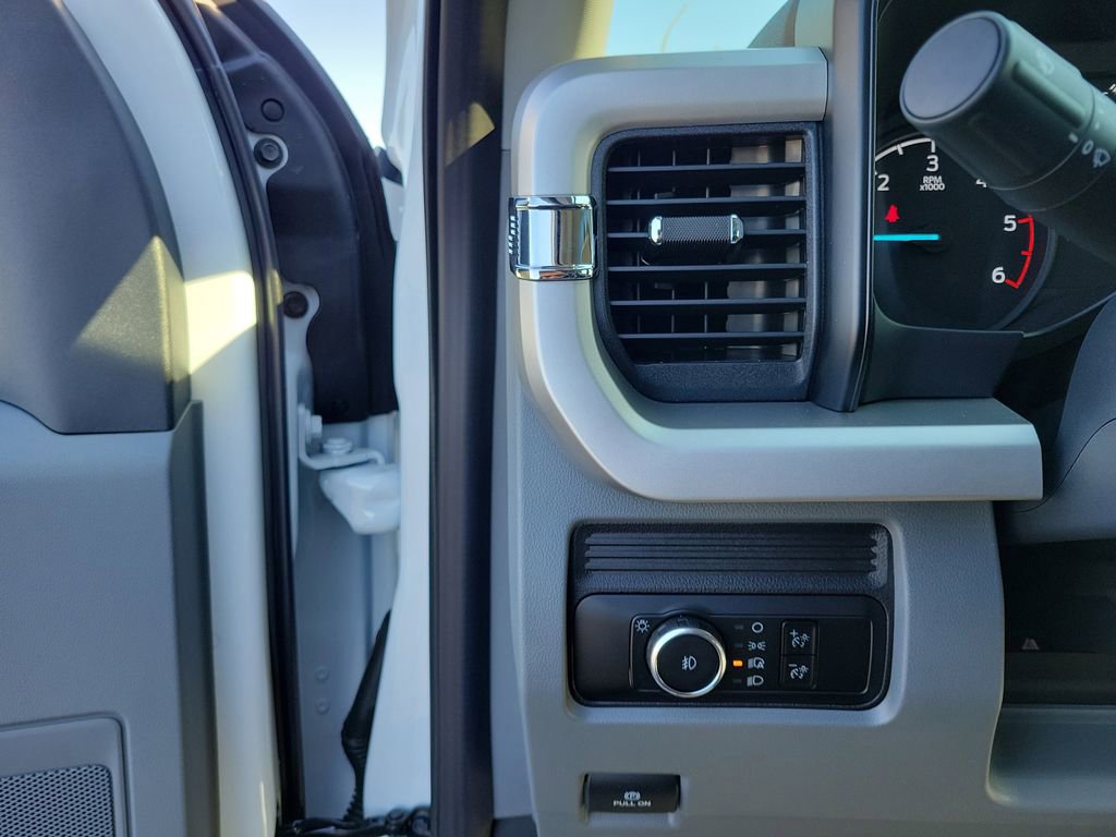 New 2025 Ford F350 XL w/ XL Chrome Package image 20