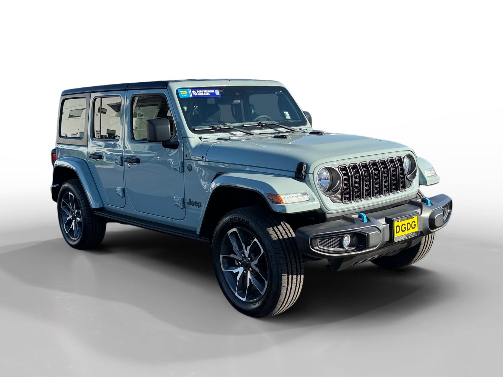 Used 2024 Jeep Wrangler Unlimited w/ Convenience Group AWD/4WD image 7