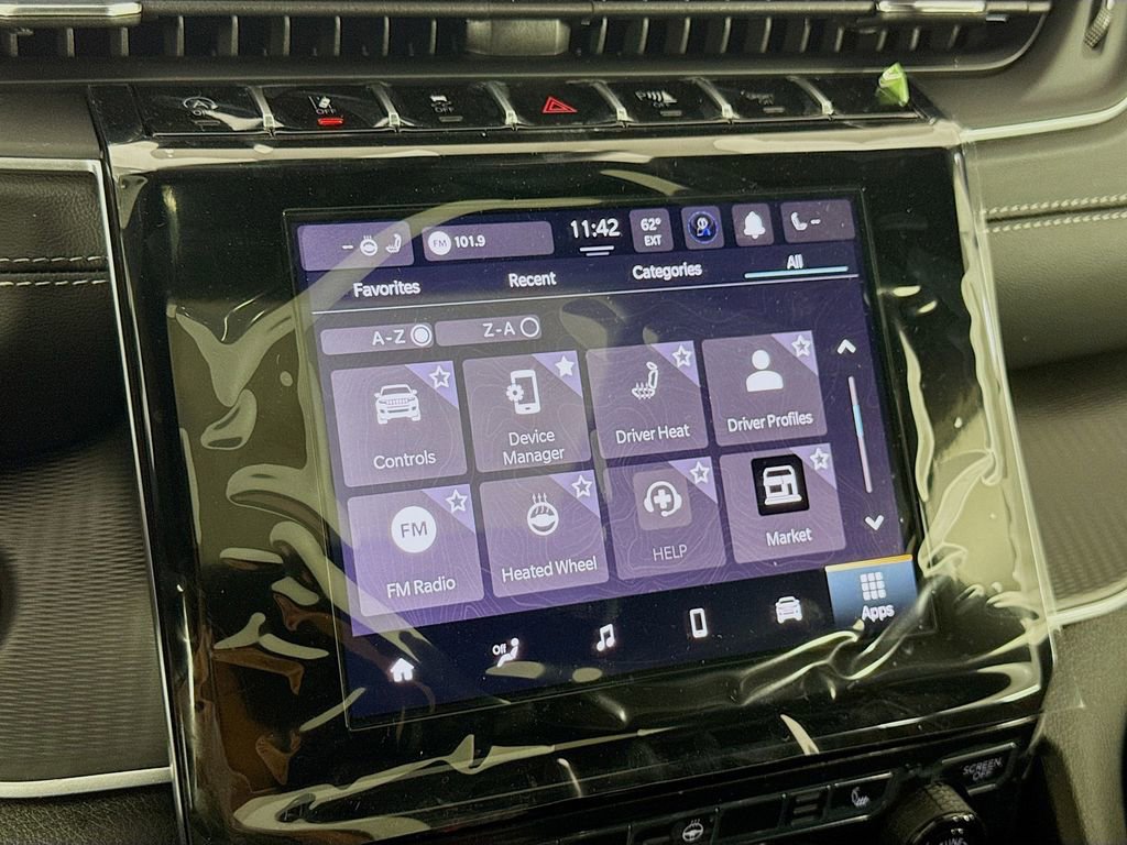 New 2025 Jeep Grand Cherokee Altitude image 39