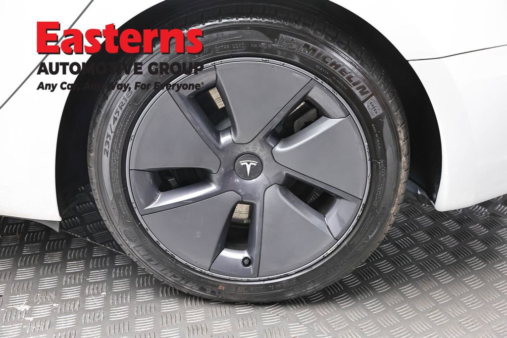 Used 2023 Tesla Model 3 Standard Range RWD image 8