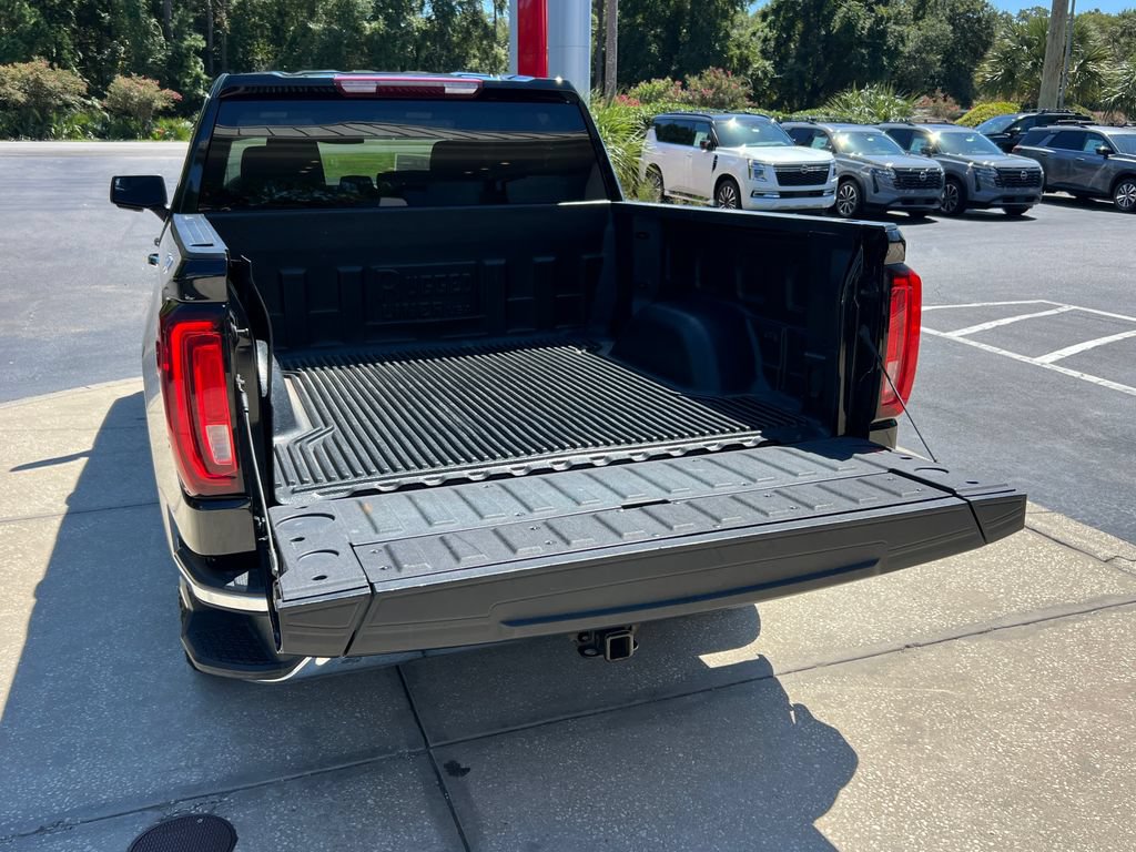 Used 2025 GMC Sierra 1500 SLT AWD/4WD image 30