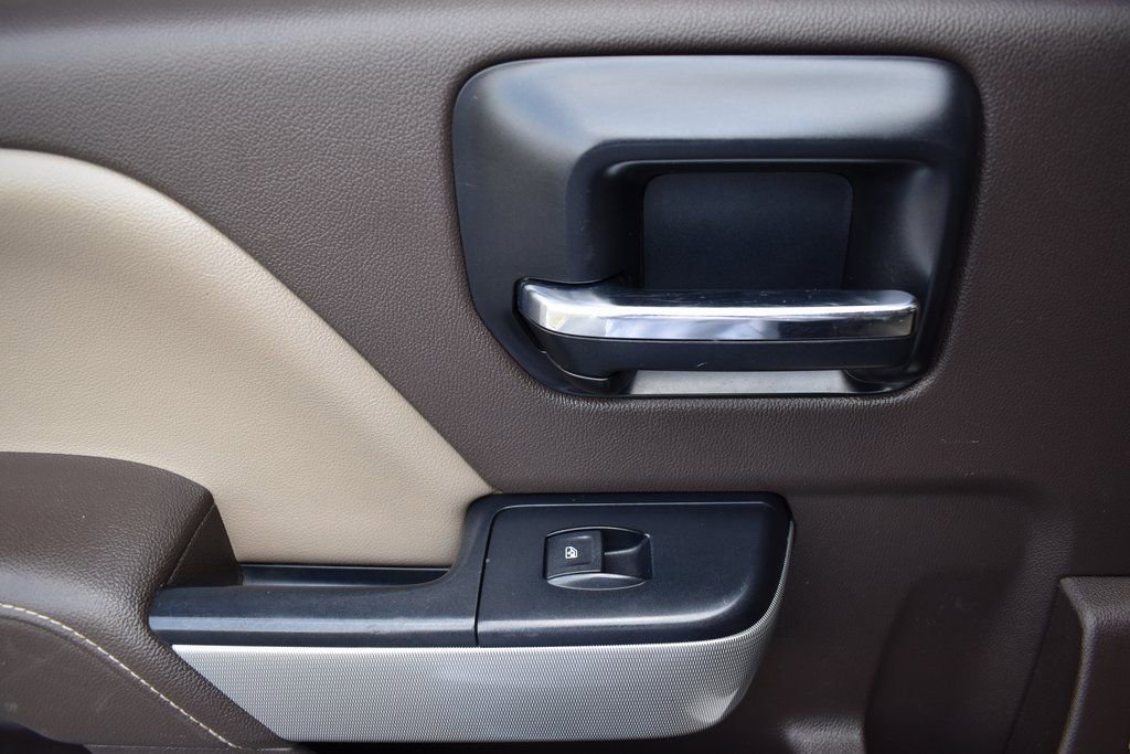 Used 2015 Chevrolet Silverado 2500 LTZ image 12