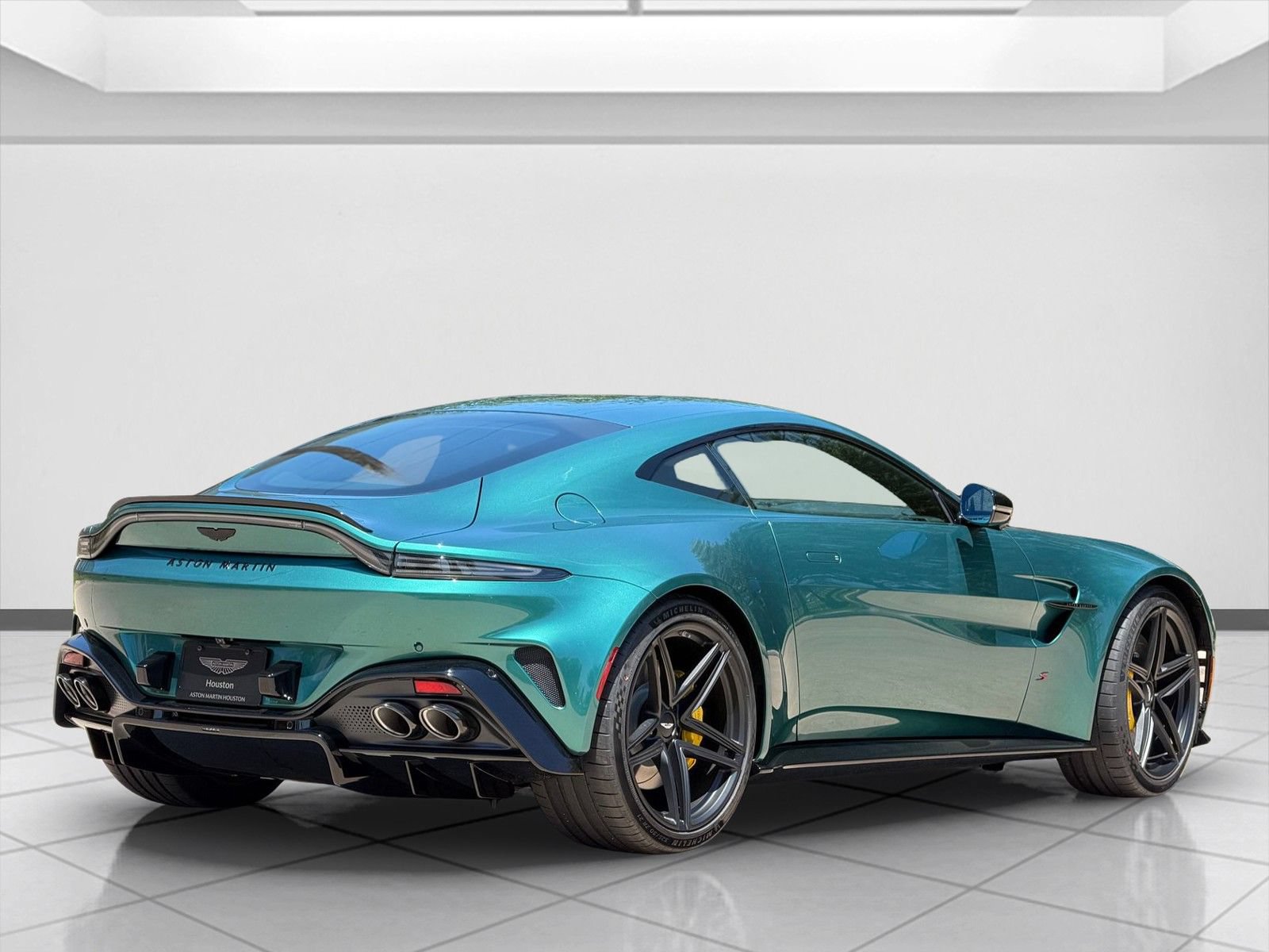 New 2026 Aston Martin V8 Vantage S RWD image 10