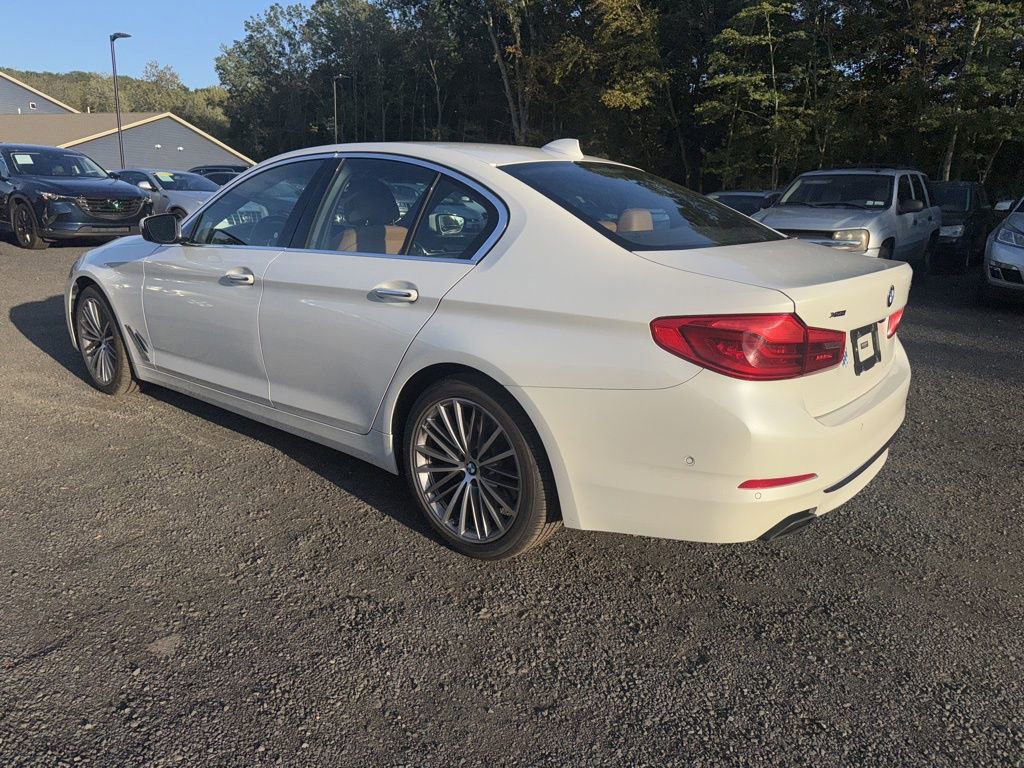 Used 2017 BMW 540i xDrive image 19