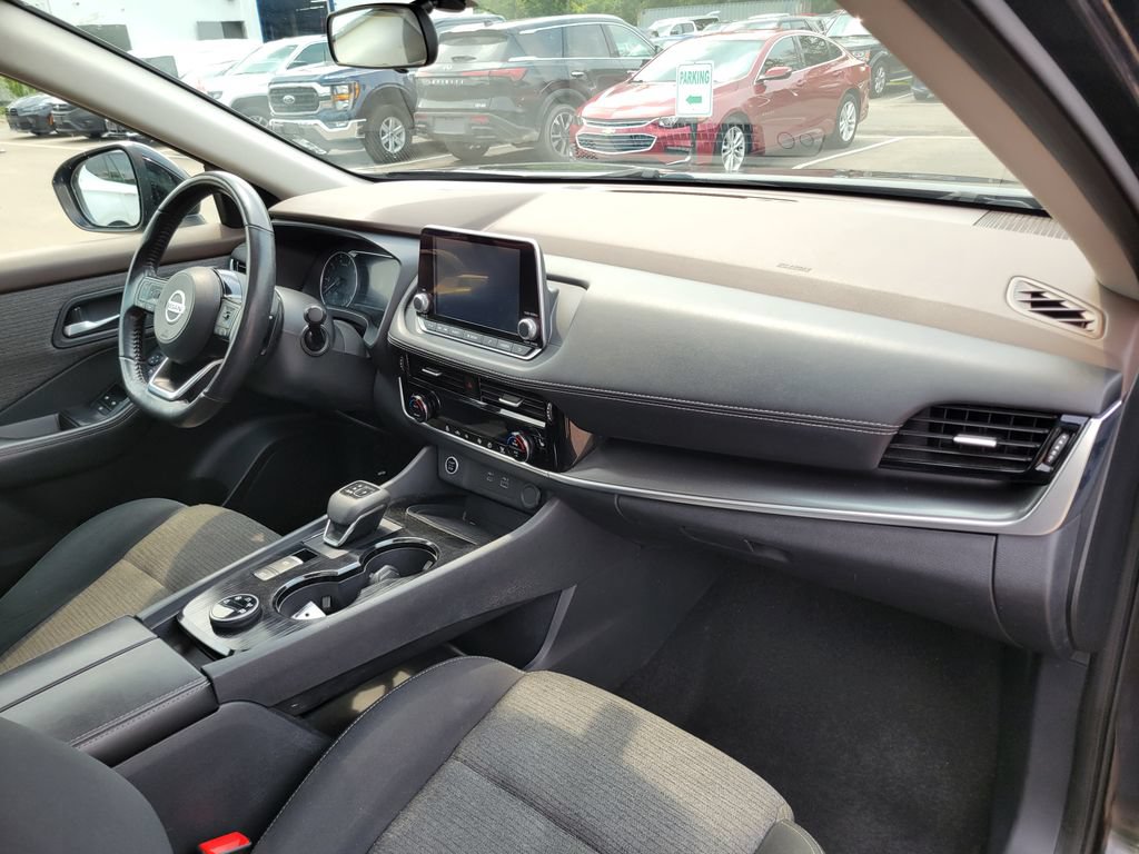 Used 2021 Nissan Rogue SV AWD/4WD image 18