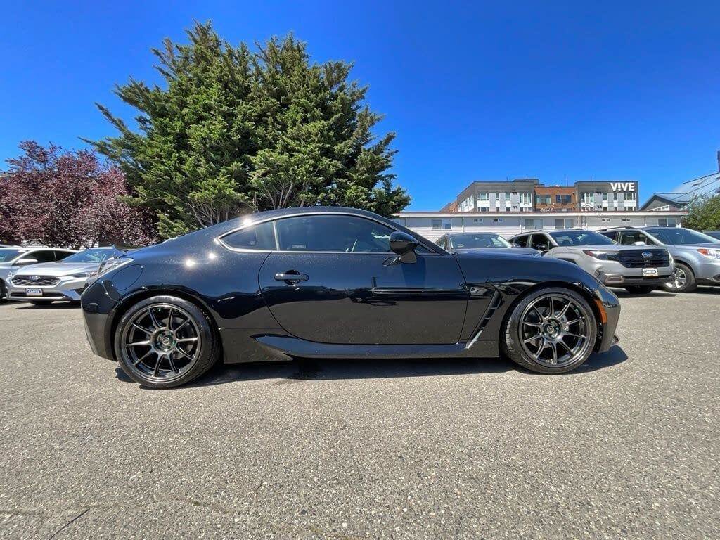 Used 2023 Toyota GR86 Premium w/ ALL Weather Mat Package (TMS) RWD image 10