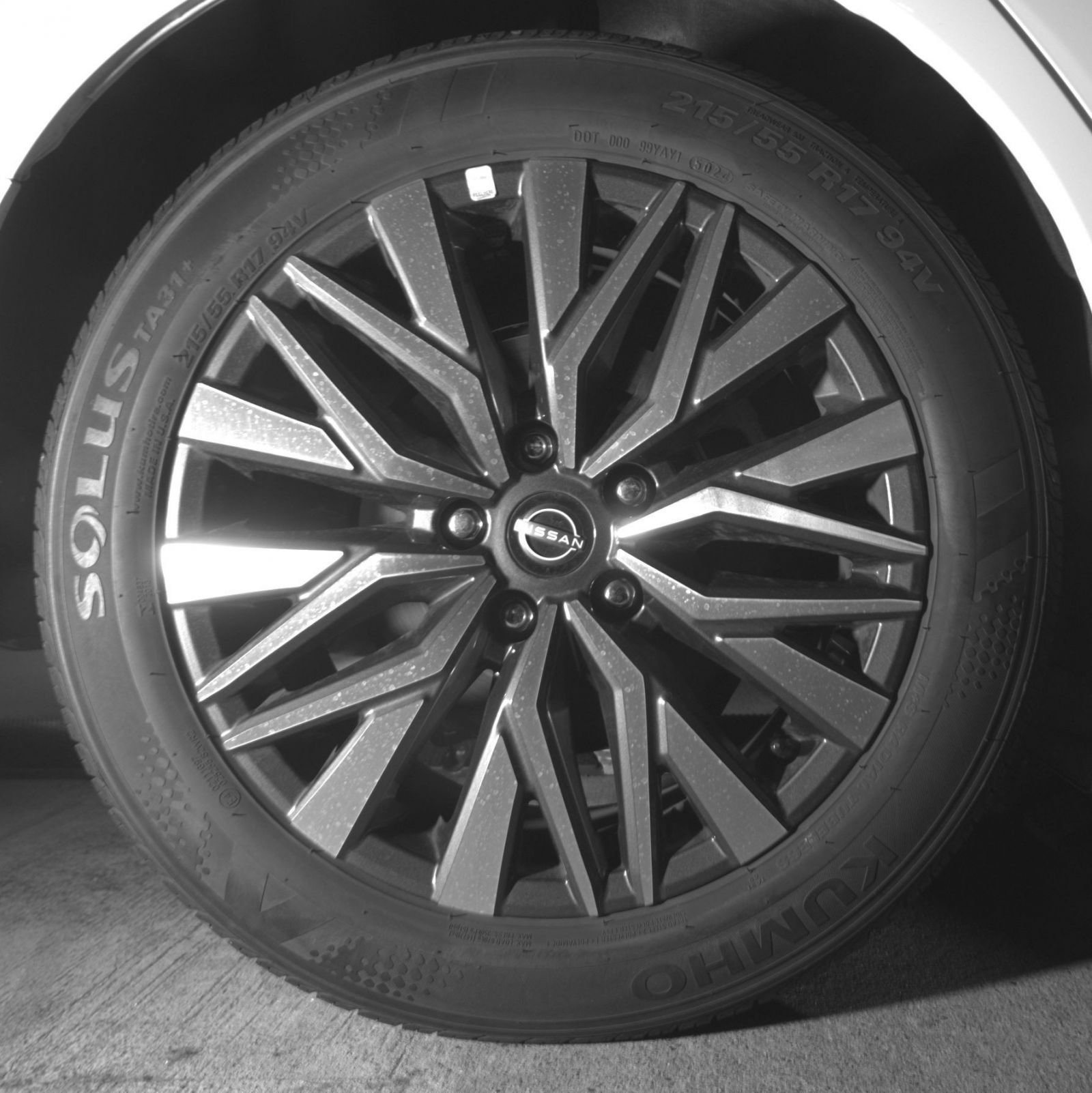 Used 2025 Nissan Altima 2.5 SV FWD image 18